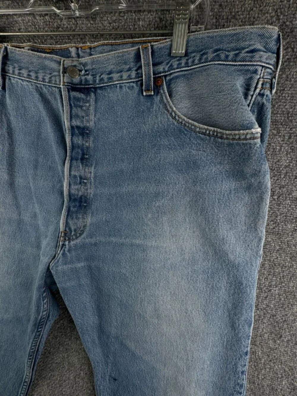 VTG Levi’s 501 Button Fly Denim Jeans Blue ACTL 38x27 Red Tab USA Classic Adult
